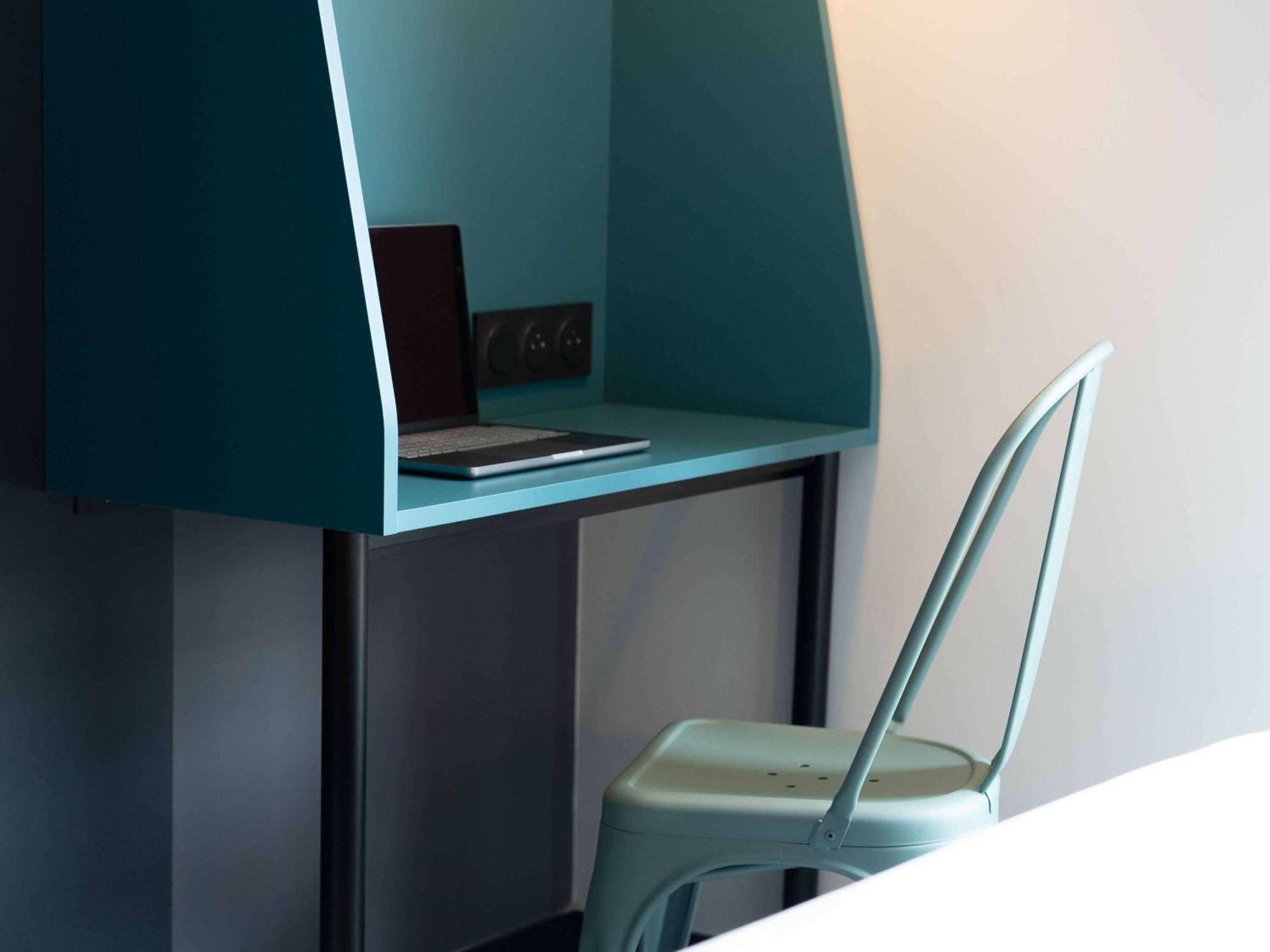 Отель Ibis Styles Dreux Centre Gare Экстерьер фото