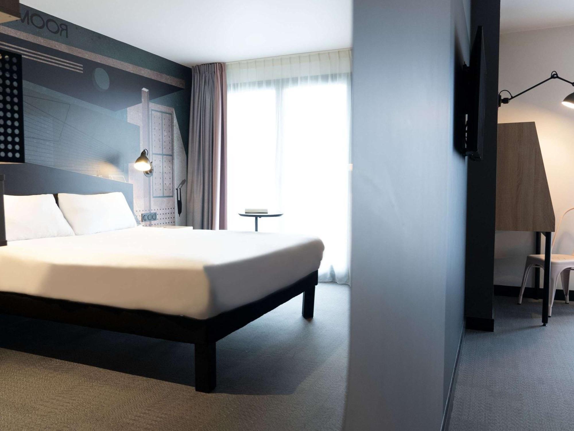 Отель Ibis Styles Dreux Centre Gare Экстерьер фото